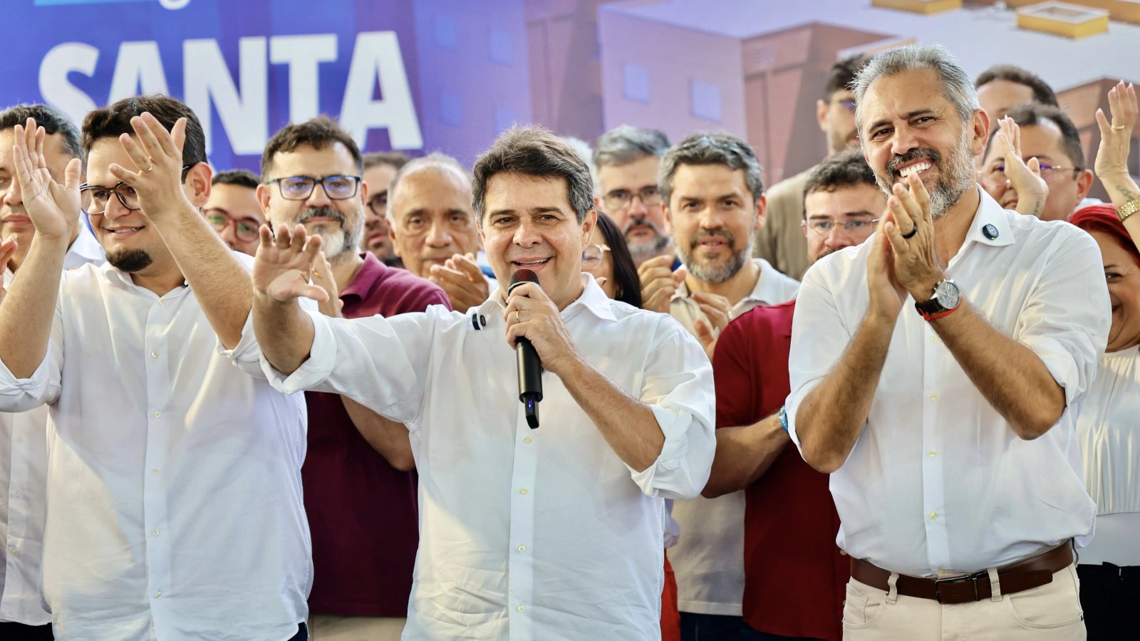 Prefeitura de Fortaleza, Governo do Ceará e Governo Federal entregam Residencial Santa Mônica com 17